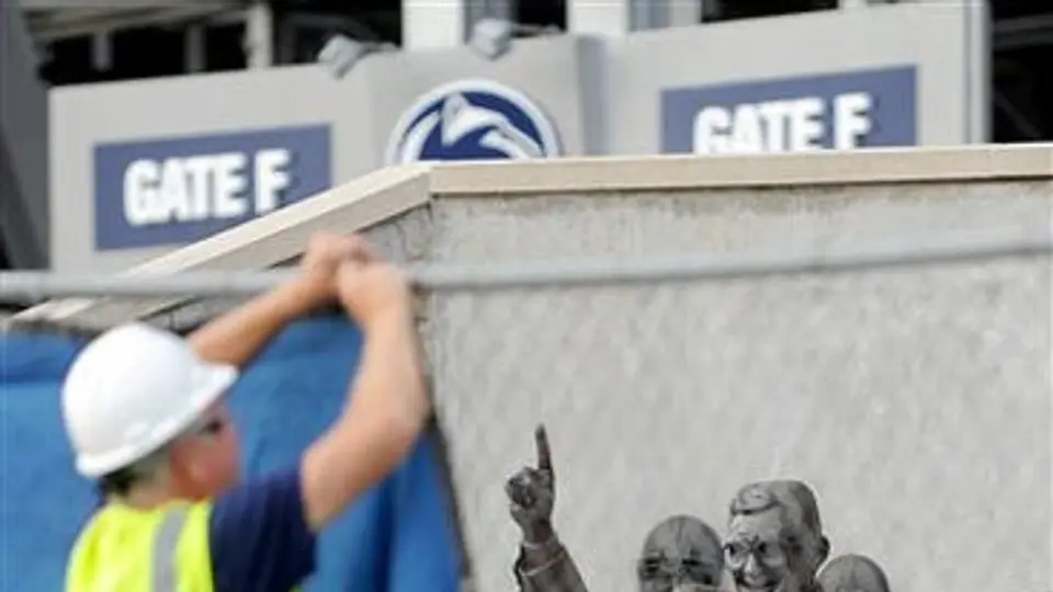 Familia de Paterno apelará sanción de la NCAA