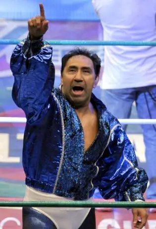 Blue Panther y Felino, a conservar su cabellera