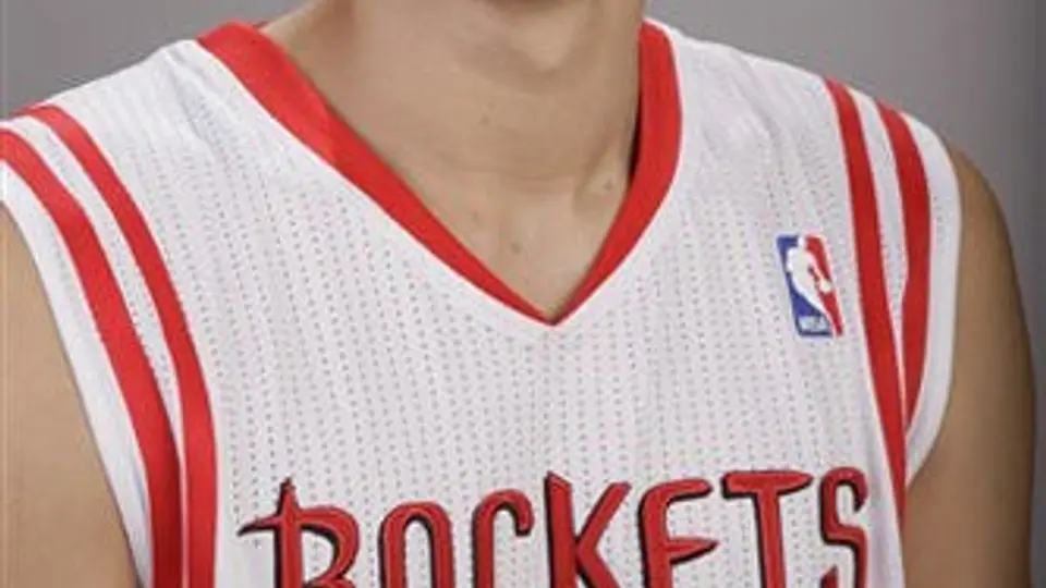 Knicks no saben si retener a Lin