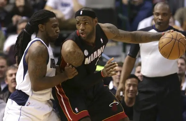 LeBron lidera victoria del Heat sobre Mavericks