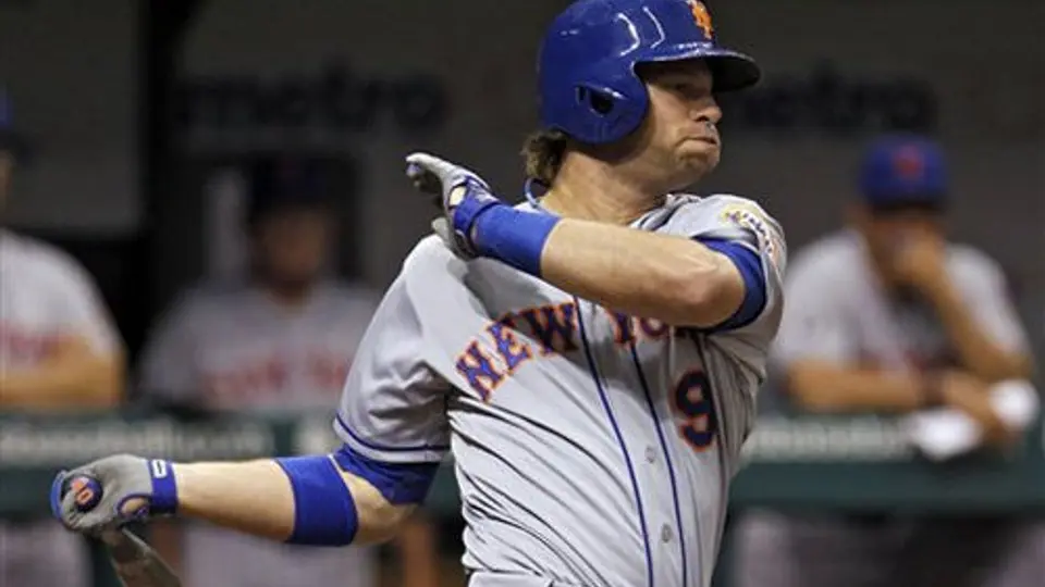 Dos jonrones de Nieuwenhuis dan victoria a Mets sobre Tampa
