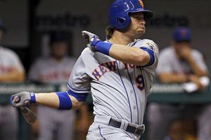 Dos jonrones de Nieuwenhuis dan victoria a Mets sobre Tampa