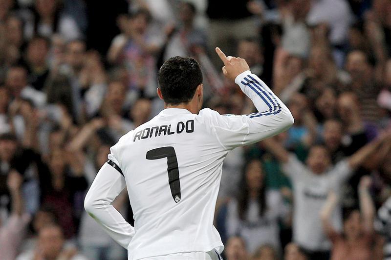 Cristiano se acerca a la marca de Zarra y Hugo Sánchez  (FOTO: AP)