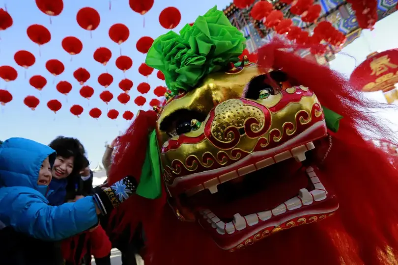 El desfile del Año Nuevo Chino recorrerá calles cercanas al Zócalo y concluirá en el Museo Nacional de las Culturas del Mundo./ AP
