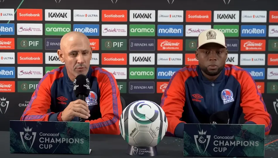 Eduardo Espinel, director técnico de Olimpia, en la conferencia de prensa previo al juego ante América en la Copa de Campeones Concacaf 2026 | CAPTURA DE PANTALLA