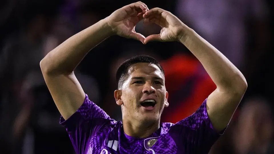 César Araújo llega a Monterrey para firmar con Tigres: "Estoy muy feliz e ilusionado"