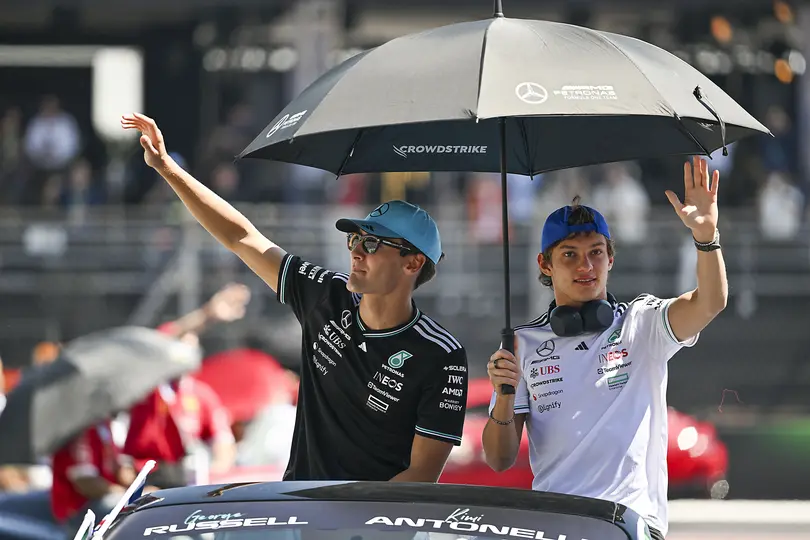 George Russell y Andrea Kimi Antonelli durante el Gran Premio de México 2025 | IMAGO 7