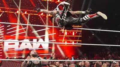 Penta venció a Bronson Reed en Monday Night Raw con un poco de ayuda especial