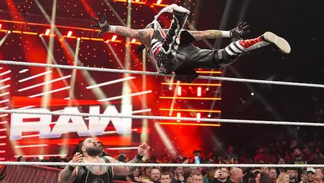 Penta venció a Bronson Reed en Monday Night Raw con un poco de ayuda especial