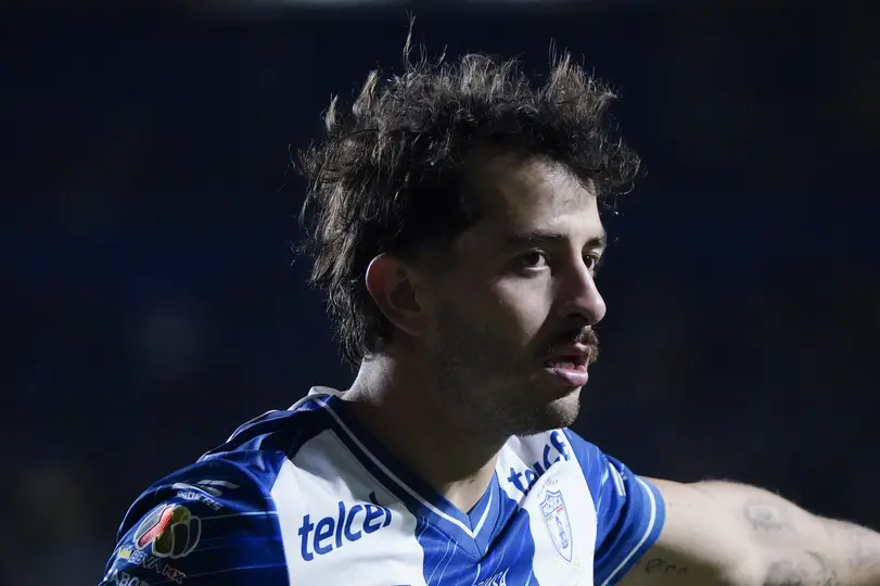 Alan Mozo con Pachuca en juego de Liga MX I IMAGO7