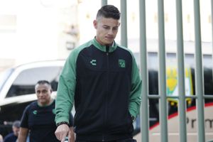 James Rodríguez en la llegada al estadio con León previo al partido ante Puebla en la Jornada 17 del Apertura 2025 | IMAGO 7