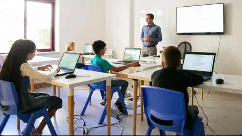 ¿Cuántos puentes escolares hay en marzo 2026? Estas son las fechas clave para planear una salida