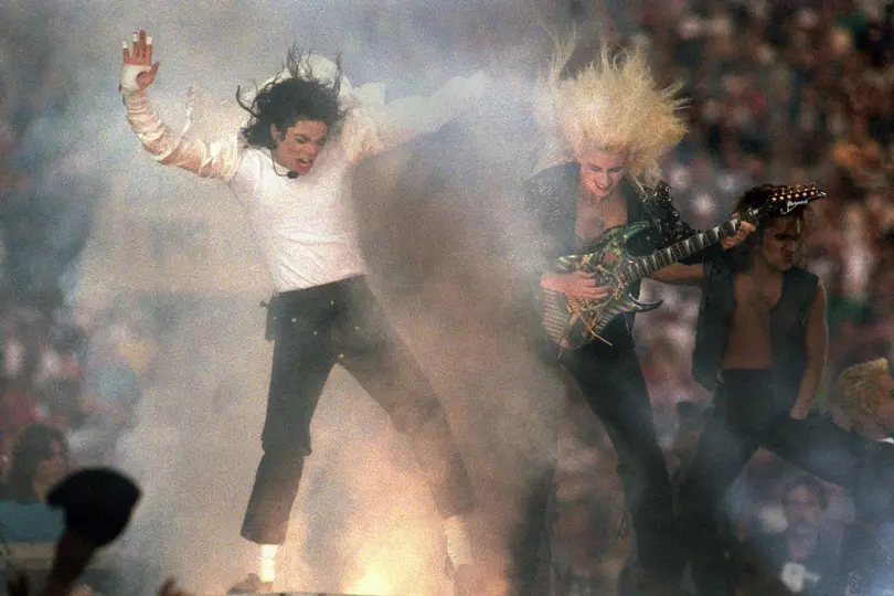 Michael Jackson en su Halftime Show | @PopCrave