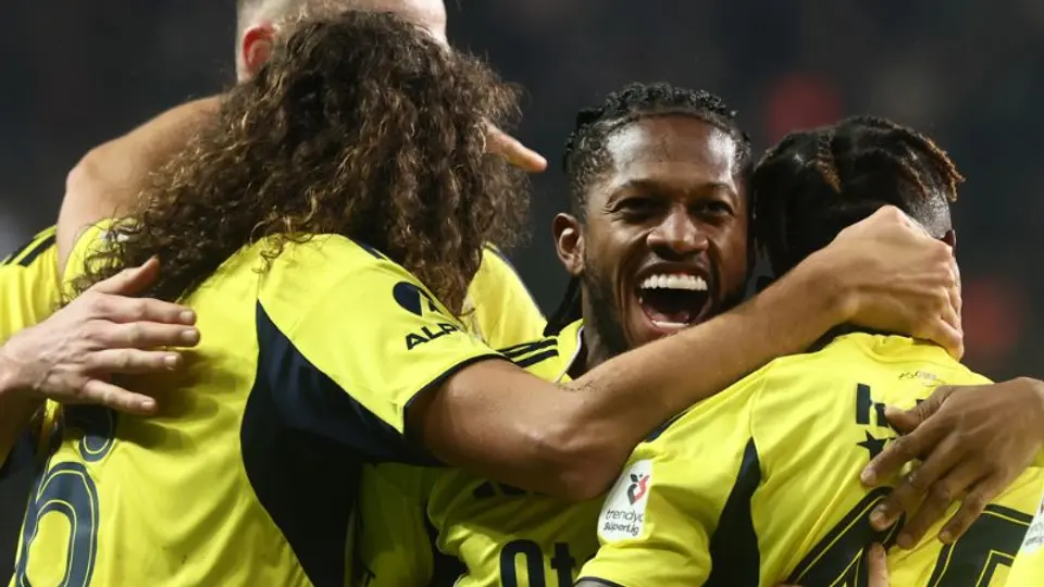 Fenerbahce logró la victoria con Edson en el campo | X: @Fenerbahce