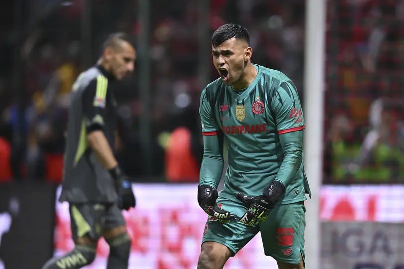 Luis García en partido del Toluca l IMAGO7