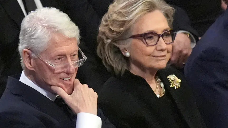 Hillary y Bill Clinton testificarán ante el Congreso de EU en investigación por el caso Epstein