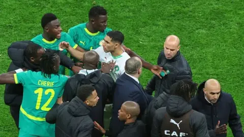 Marruecos apelará sanciones de la Final de la CAF | AP