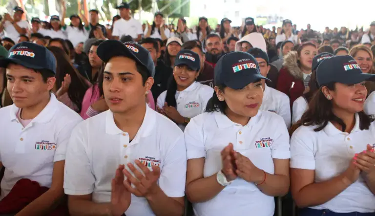 La capacitación se realiza en empresas, negocios y centros de trabajo registrados ante el programa federal./ RS