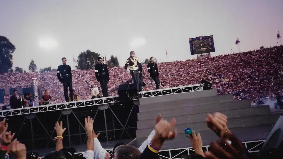 Michael Jackson en el Show de Medio Tiempo | @mjBeats