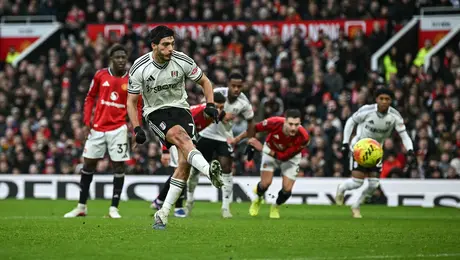 Raúl Jiménez, el mejor cobrador de tiro penal en la historia de la Premier League