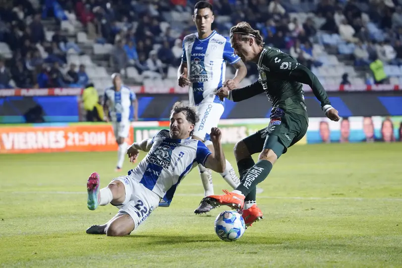 Alan Mozo ante León l IMAGO7