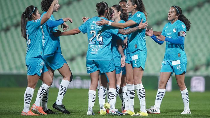 Jugadoras de Rayadas celebran contra Santos en la Jornada 6 del Clausura 2026 | IMAGO 7