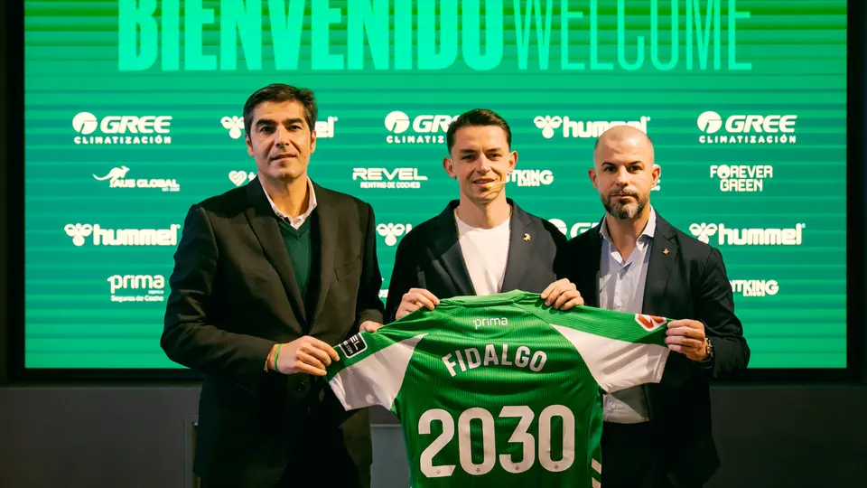 Fidalgo ya fue presentado de manera oficial | X: @RealBetis