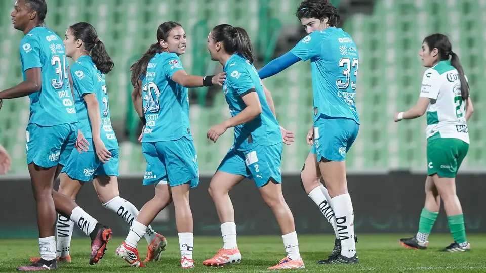 Christina Burkenroad comandó goleada de Rayadas ante Santos