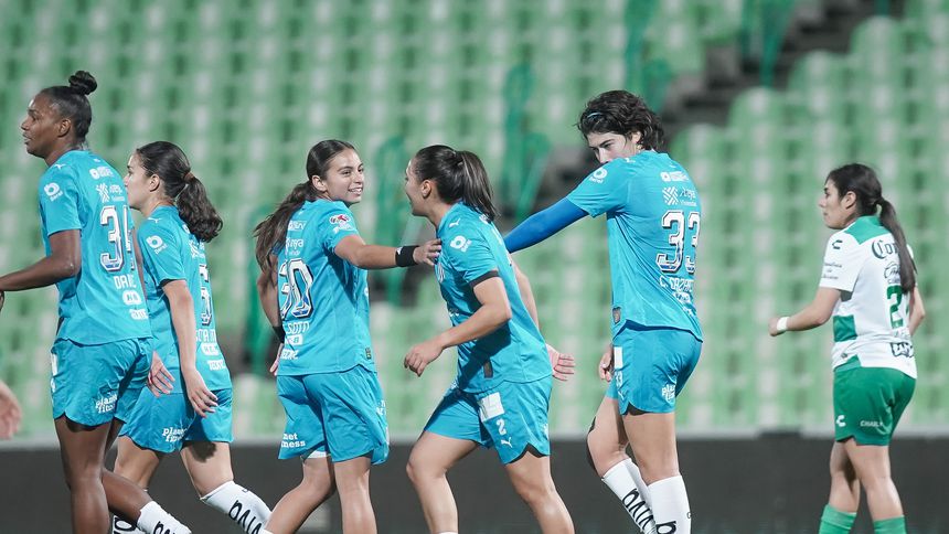 Jugadoras de Rayadas en celebración durante el juego ante Santos en la Jornada 6 del Clausura 2026 | IMAGO 7