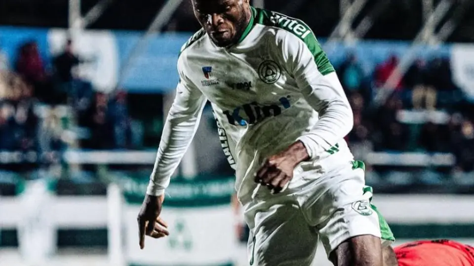 Ebere es del interés de la directiva de Cruz Azul | IG: @c_ebere11