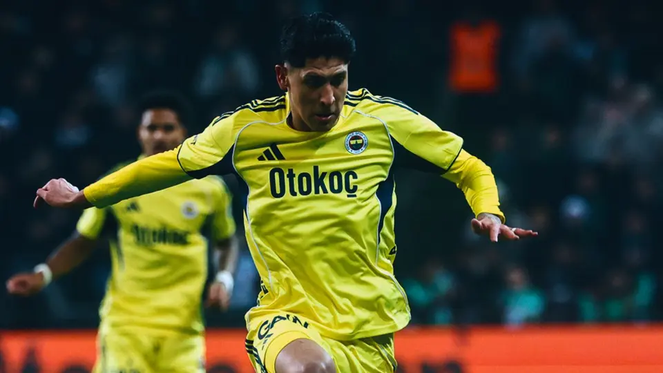 Fenerbahce logró la victoria con Edson en el campo | X: @Fenerbahce