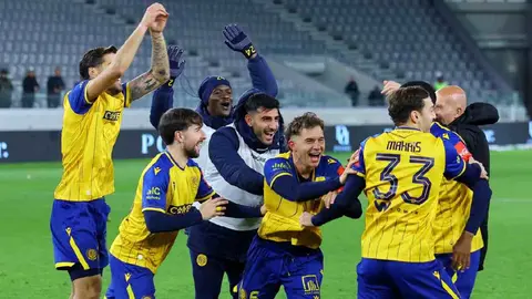 Festejo del AEL Limassol l X:aelfc_official