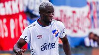 Cruz Azul llega a acuerdo con Nacional por Christian Ebere; Camilo Cándido fue involucrado en negociación