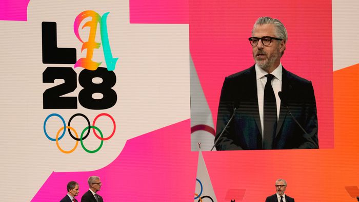Casey Wasserman, director ejecutivo del comité organizador de los Juegos Olímpicos de Los Ángeles 2028, durante una reunión del COI | AP