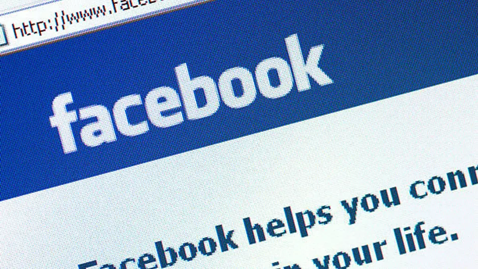 Miles de usuarios compartieron mensajes sobre la caída de Facebook en redes alternas. / iStock