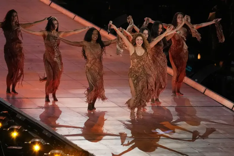 Shakira no pudo contener las lágrimas al finalizar su histórico concierto en el Zócalo de la Ciudad de México./ AP