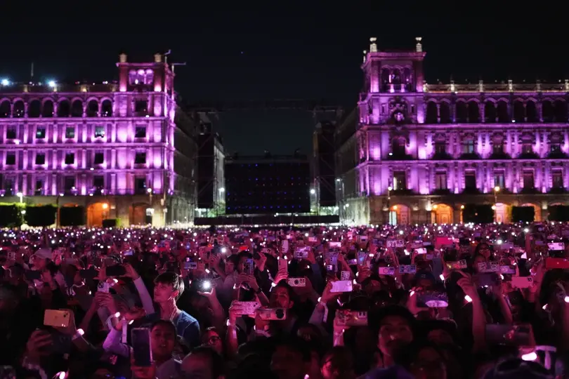 La cantante ofreció un espectáculo lleno de energía, emoción y orgullo latino en el corazón de la CDMX./ AP