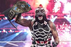 ¡Por fin y con Cero Miedo! Penta se convirtió en el nuevo campeón intercontinental tras vencer a Dominik Mysterio en Raw