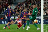Marc Bernal en acción de gol frente a Atlético de Madrid en la Semifinal de Copa del Rey | AP