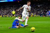 Franco Mastantuono disputa el balón en el partido de Real Madrid ante Getafe | AP