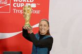Claudia Sheinbaum con el trofeo de la FIFA | CAPTURA DE PANTALLA