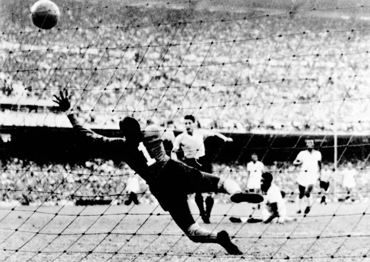 Juan Alberto Schiaffino y el primer gol uruguayo | AFP