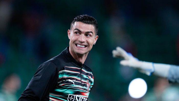 Cristiano Ronaldo en calentamiento con la Selección de Portugal | AP