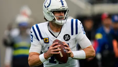 ¡Se queda! Daniel Jones firma extensión de contrato con los Indianapolis Colts