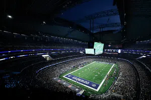 ¡Se adaptan para el Mundial! AT&T Stadium, casa de los Cowboys, prepara nueva cancha híbrida