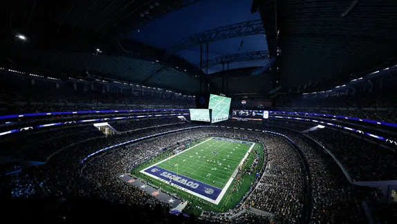 ¡Se adaptan para el Mundial! AT&T Stadium, casa de los Cowboys, prepara nueva cancha híbrida
