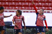 Alicia Cervantes en celebración con Chivas ante Mazatlán | IMAGO 7