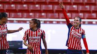 Alicia Cervantes en celebración con Chivas ante Mazatlán | IMAGO 7