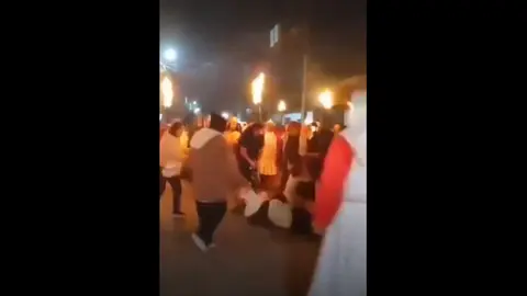 El momento fue captado en video y se difundió rápidamente en redes sociales. / RS