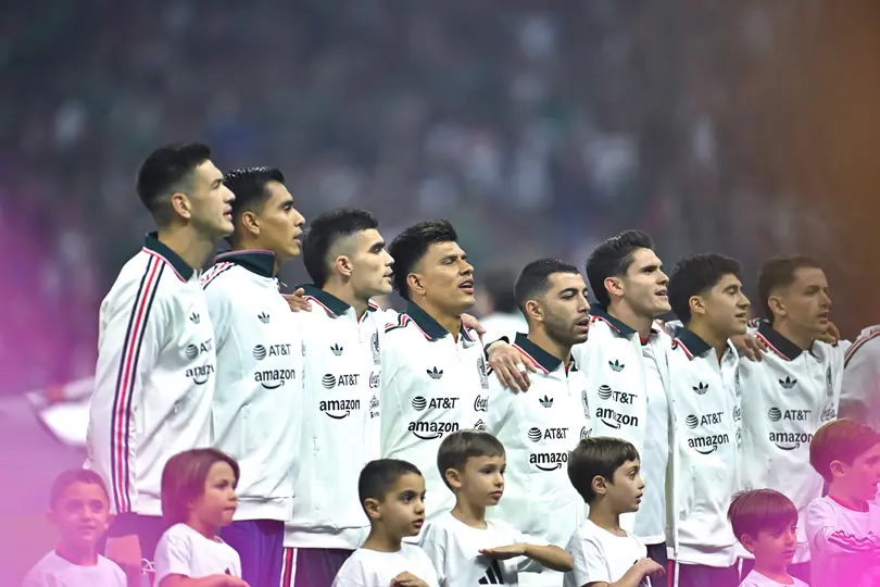 Lanzaron comentarios polémicos durante el himno mexicano | MEXSPORT